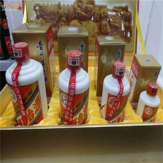六合青岛即墨30年茅台酒回收多少钱哪里回收(附近上门回收茅台酒）?